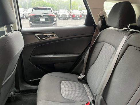 Used 2025 Kia Sportage LX FWD image 38