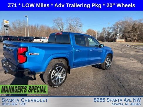 Used 2023 Chevrolet Colorado Z71 w/ Z71 Convenience Package 2 AWD/4WD image 3