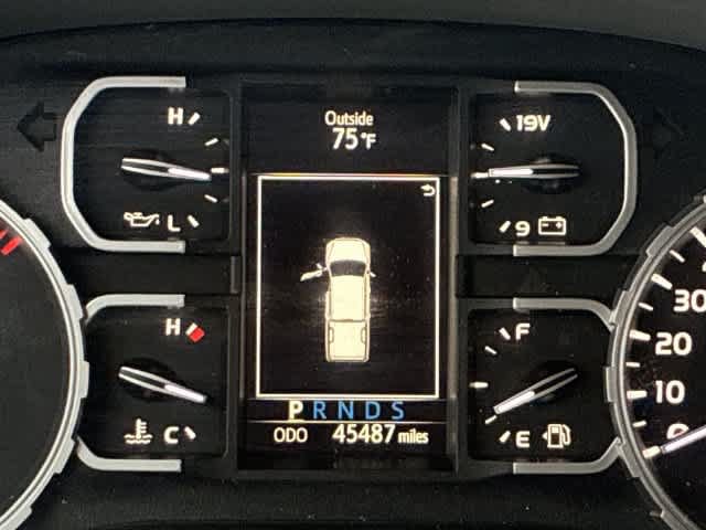 Used 2021 Toyota Tundra SR5 w/ SR5 Leather Package AWD/4WD image 34