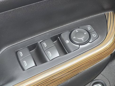 Used 2023 GMC Acadia SLE w/ Driver Convenience Package image 21