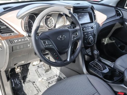 Used 2017 Hyundai Santa Fe Sport image 5