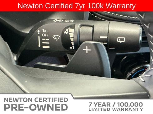 Used 2025 Nissan Rogue SV FWD image 32