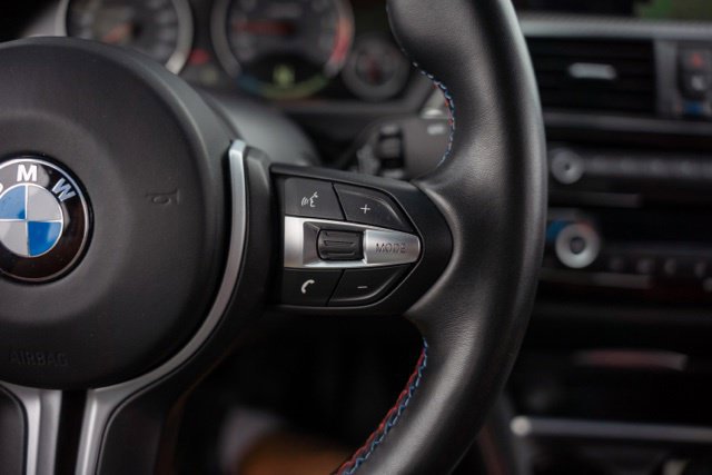 Used 2018 BMW M3 RWD image 18