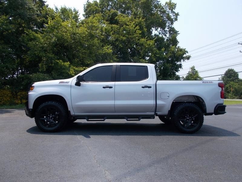 Used 2021 Chevrolet Silverado 1500 Custom Trail Boss w/ LPO, Dark Essentials Package AWD/4WD image 2