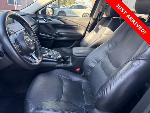 Used 2018 MAZDA CX-9 Touring w/ Touring Premium Package image 9