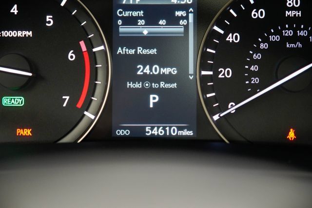 Used 2022 Lexus RX 450h AWD w/ Luxury Package image 22