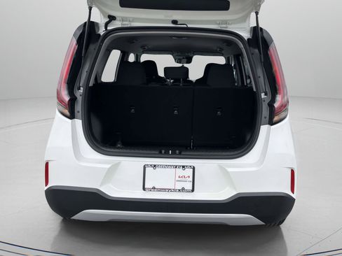 New 2025 Kia Soul LX image 12