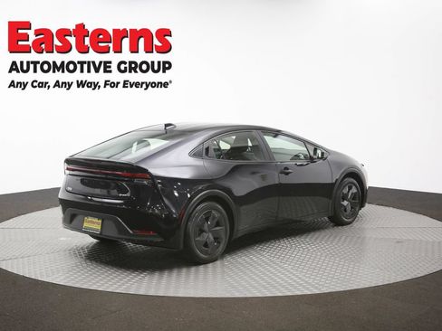 Used 2023 Toyota Prius LE FWD image 39