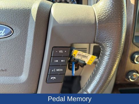 Used 2013 Ford F150 Lariat w/ Luxury Equipment Group image 22