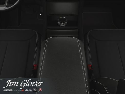 New 2025 Jeep Grand Cherokee Altitude image 31