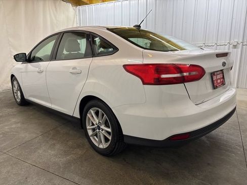 Used 2015 Ford Focus SE w/ Interior Protection Package FWD image 8