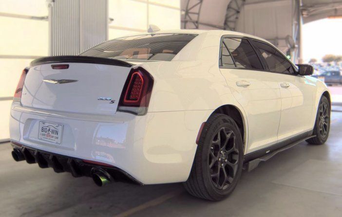 Used 2019 Chrysler 300 S AWD/4WD image 1