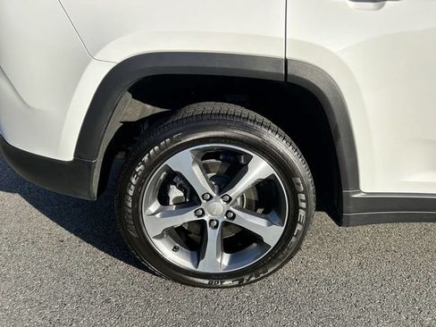 Used 2023 Jeep Grand Cherokee 4WD 4xe w/ Luxury Tech Group II image 12