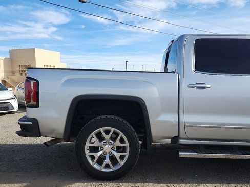 Used 2018 GMC Sierra 1500 SLT image 5