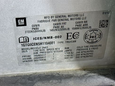 Used 2017 GMC Canyon SLE image 39