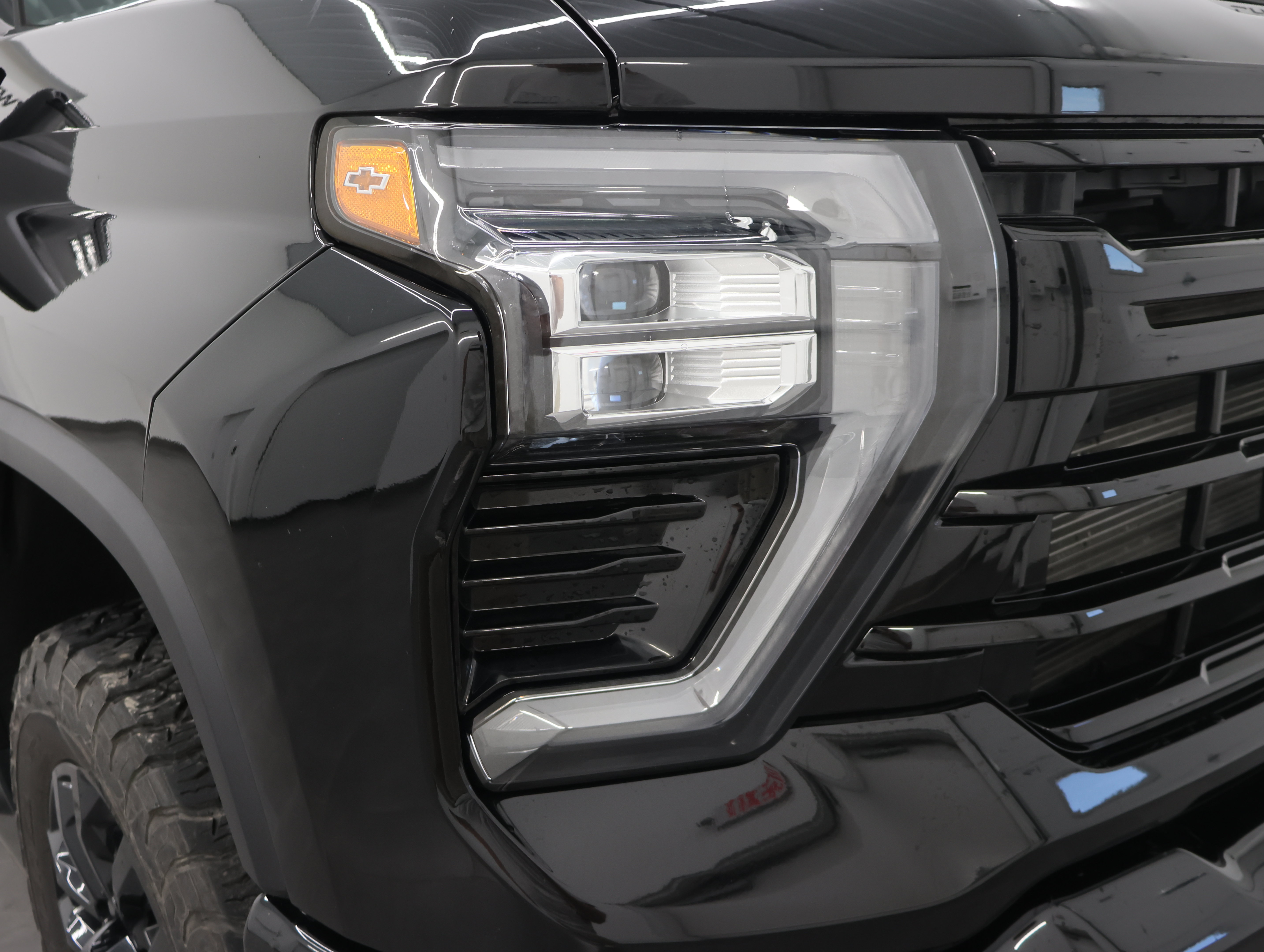 Used 2025 Chevrolet Silverado 2500 LT w/ Trail Boss Package AWD/4WD image 27