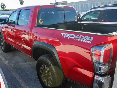 Used 2023 Toyota Tacoma TRD Off-Road image 3