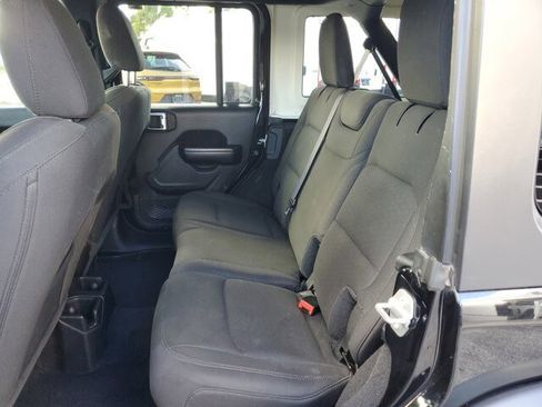 Used 2021 Jeep Wrangler Unlimited Sport image 15