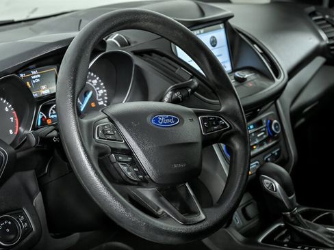 Used 2019 Ford Escape SE image 19