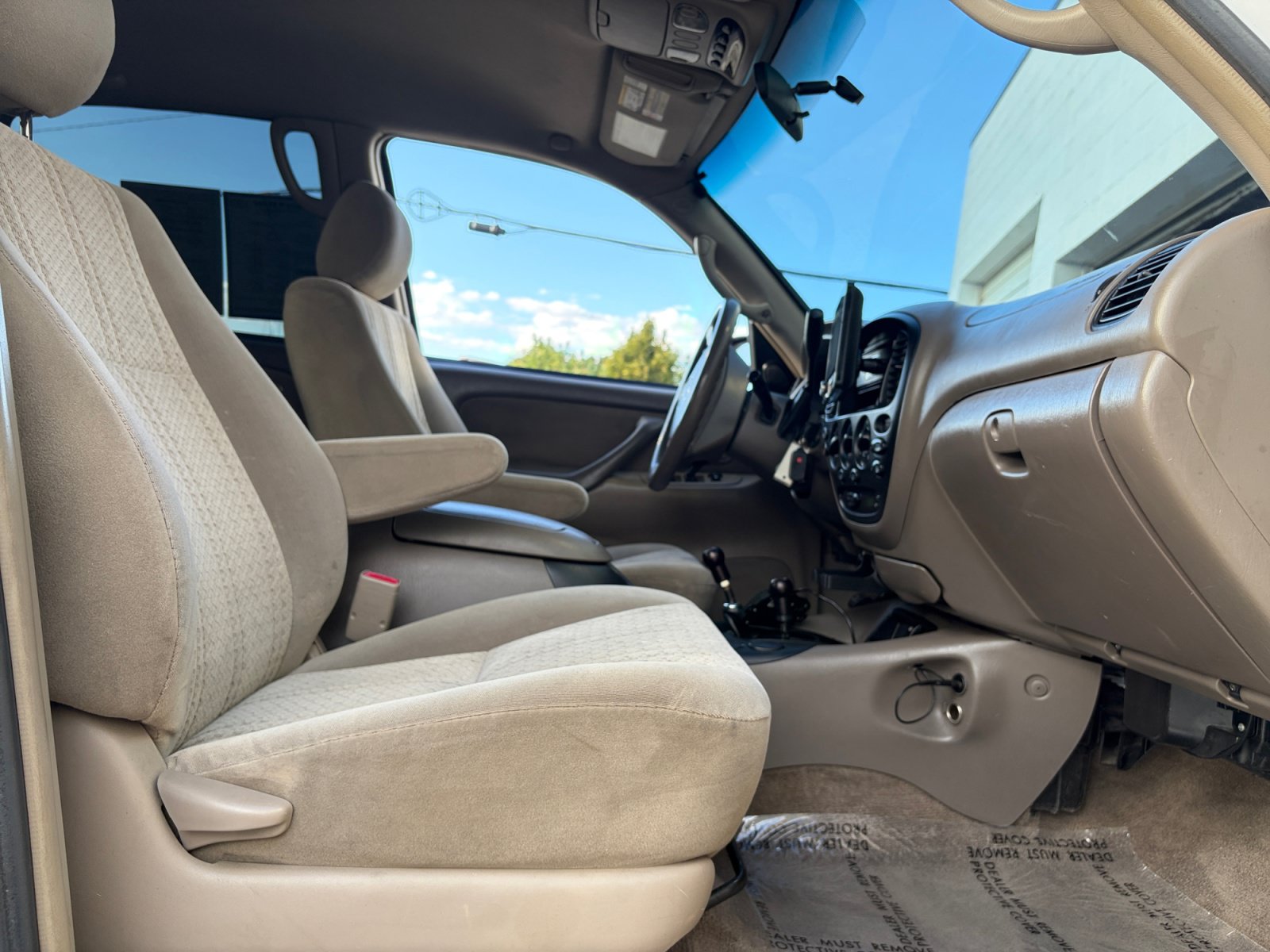 Used 2006 Toyota Tundra SR5 w/ TRD Off-Road Pkg AWD/4WD image 31
