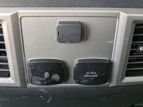 Used 2022 Ford F350 Lariat image 16