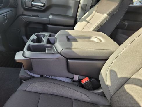 Used 2026 Chevrolet Silverado 1500 Custom Trail Boss w/ Turbomax Blackout Package AWD/4WD image 22