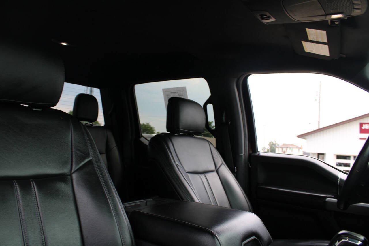 Used 2018 Ford F150 XLT w/ Equipment Group 302A Luxury AWD/4WD image 14