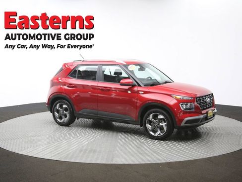 Used 2023 Hyundai Venue Limited FWD image 49