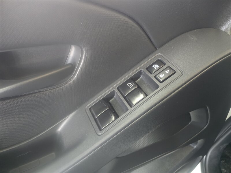 Used 2022 Nissan Frontier S RWD image 17