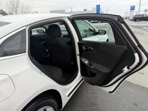 Certified 2024 Chevrolet Malibu LT image 34