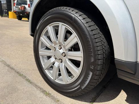 Used 2016 Land Rover LR4 image 25