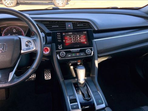 Used 2019 Honda Civic Sport image 5