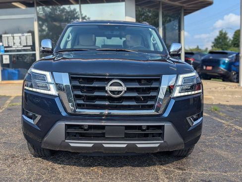 Used 2023 Nissan Armada Platinum w/ Captain's Chairs Package AWD/4WD image 2