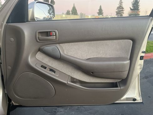 Used 1995 Toyota Camry XLE image 37