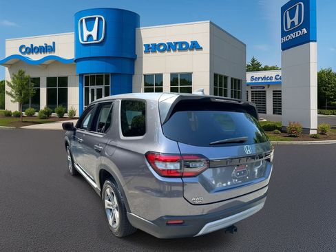 Used 2024 Honda Pilot EX-L image 4