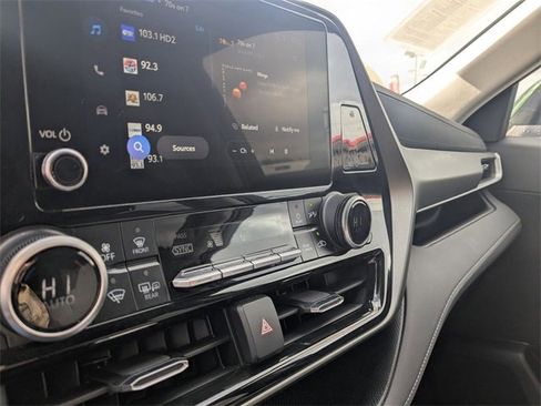 Certified 2024 Toyota Highlander LE image 23