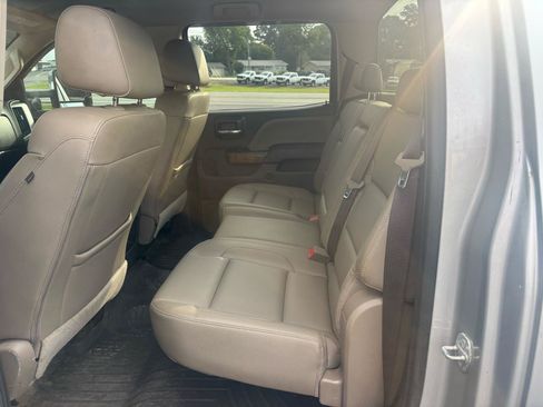 Used 2018 GMC Sierra 2500 SLT w/ Duramax Plus Package AWD/4WD image 12