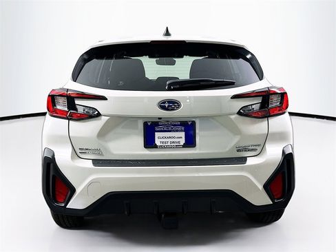 Used 2024 Subaru Crosstrek 2.0i w/ Crosstrek Mirror Package image 15