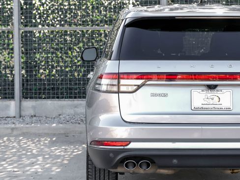 Used 2022 Lincoln Aviator Reserve w/ Equipment Group 201A image 42