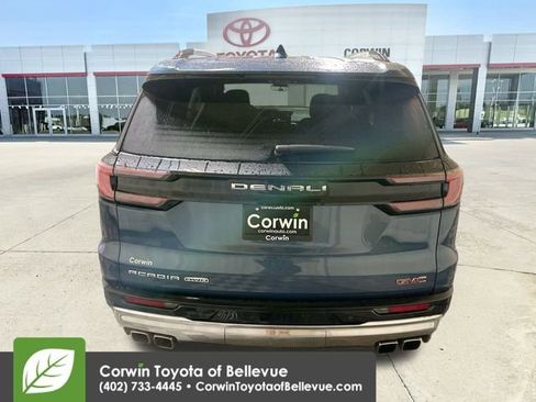 Used 2025 GMC Acadia Denali image 7