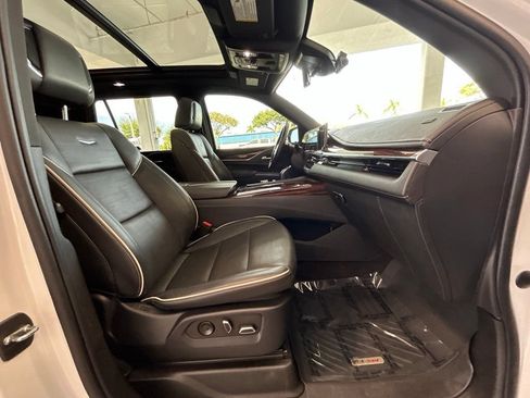 Used 2022 Cadillac Escalade Premium Luxury w/ Performance Package RWD image 26