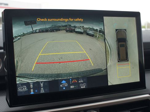 Used 2025 Toyota 4Runner Limited image 4