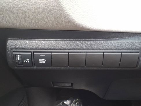 Certified 2023 Toyota Corolla LE image 14