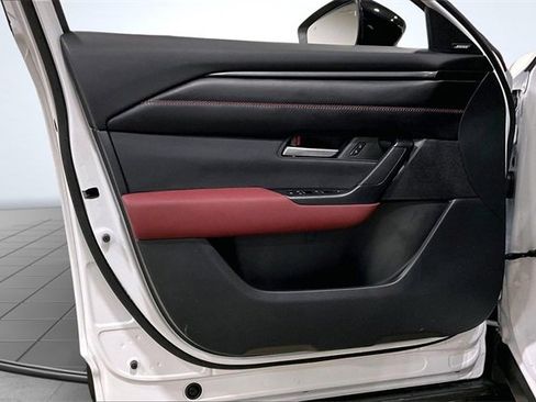 Certified 2025 MAZDA CX-50 AWD 2.5 Hybrid w/ Premium Pkg image 23