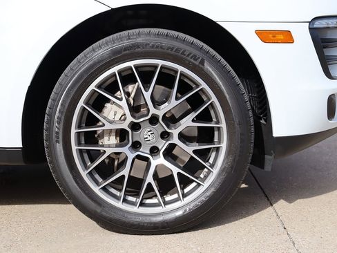 Used 2017 Porsche Macan S image 50