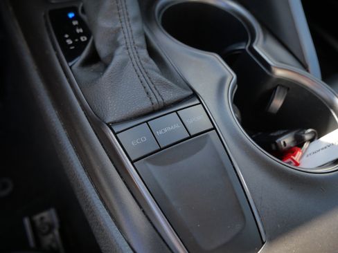 Certified 2023 Toyota Camry SE FWD image 30