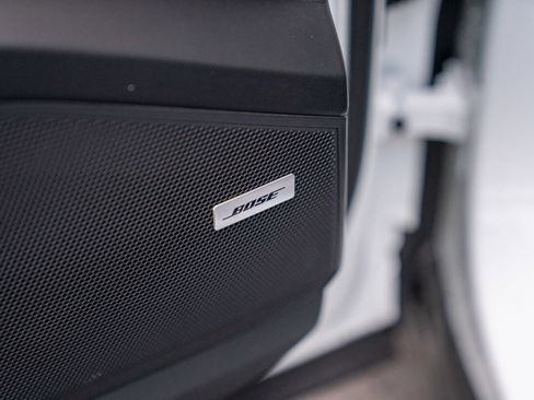 Used 2025 Porsche Cayenne image 11