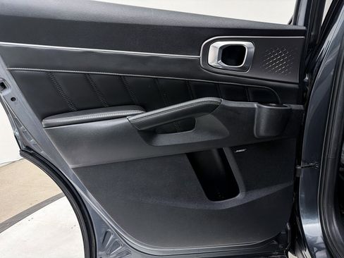 Used 2022 Kia Sorento SX image 28