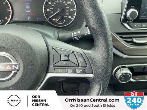 Used 2025 Nissan Altima 2.5 SV FWD image 20