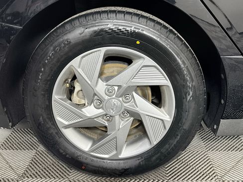 Used 2025 Hyundai Sonata SE FWD image 31